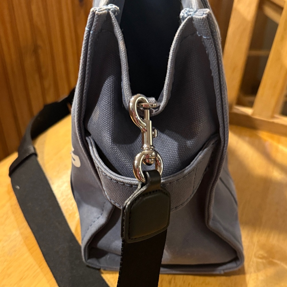Marc Jacobs Tote Bag in Slate Gray Canvas with White Logo - Picture 3 of 10